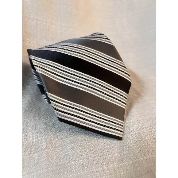 2 Mens 100% silk ties - Picture 9 of 9